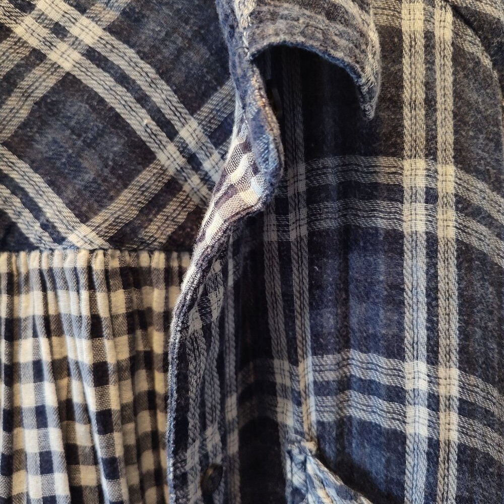 Loose woman button shirt